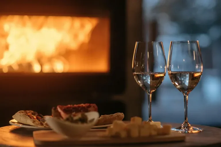 Quiet luxury hemma material och färger som känns exklusiva